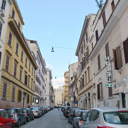 Roma Carina Hotel Bagian luar foto