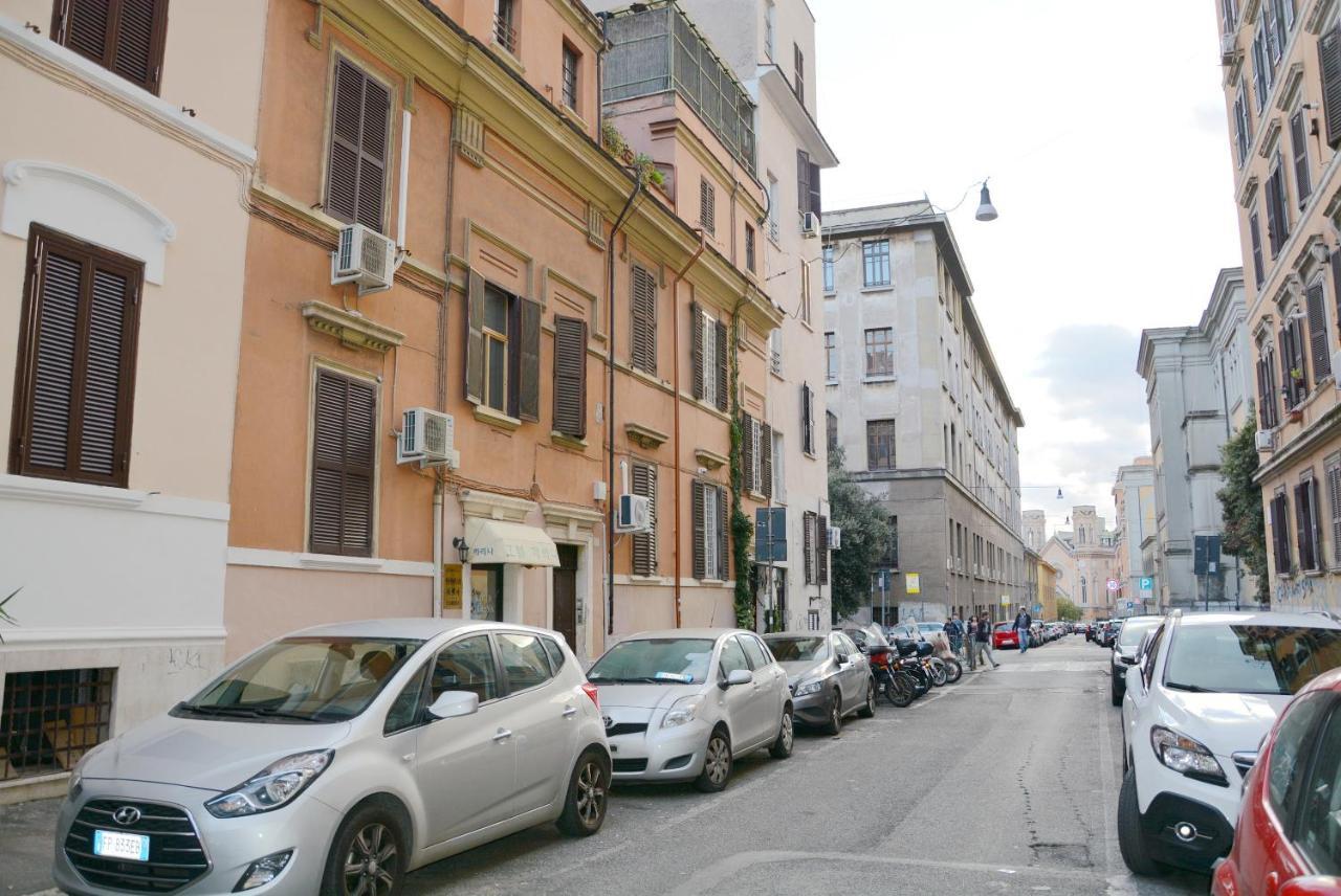 Roma Carina Hotel Bagian luar foto
